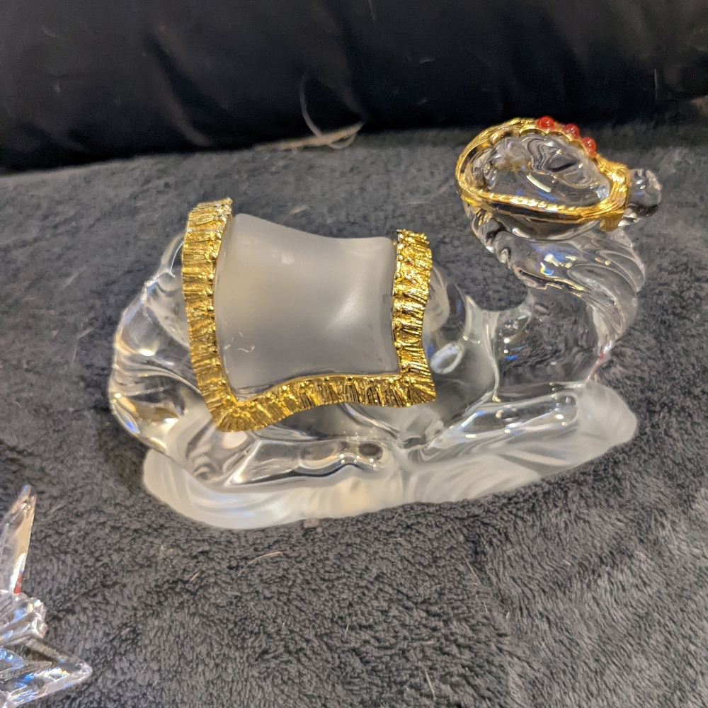 Goram Crystal Nativity Camel & Decorative items free